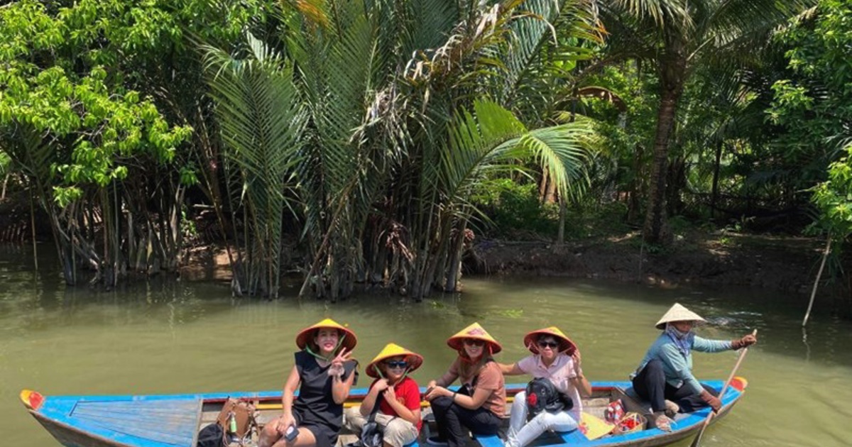 MEKONG DELTA TOUR TO CAI BE – TAN PHONG ISLAND FULL DAY